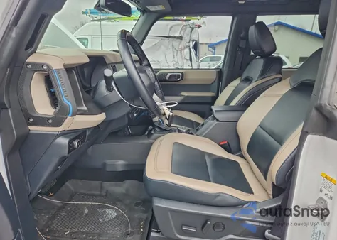 2023 Ford Bronco Base z USA, uszkodzony, nr VIN 1FMEE5DPXPLB14250